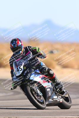 media/Jan-10-2025-CVMA Friday Practice (Fri) [[489e0da257]]/Group 4 and Trackday/Session 4 (Turn 16)/